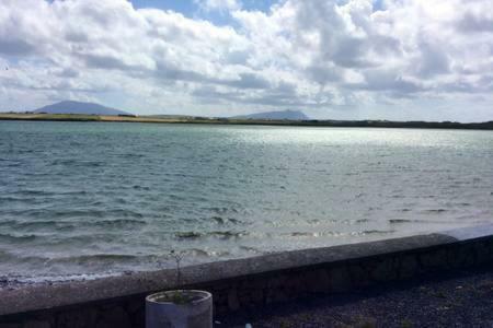 Beautiful Home On Lake Carrowmore Belmullet Exterior foto